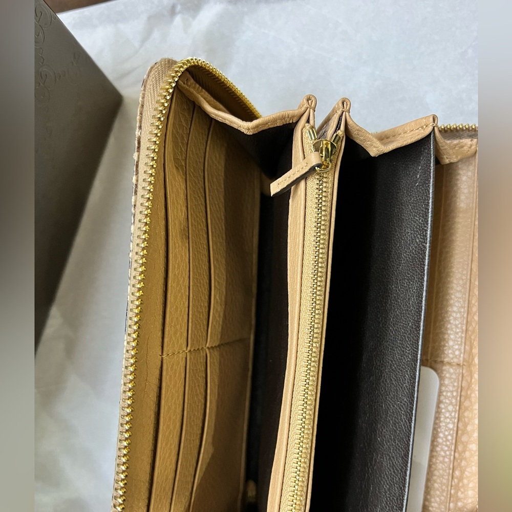 Authentic Gucci Python, Continental Wallet - Picture 5 of 11